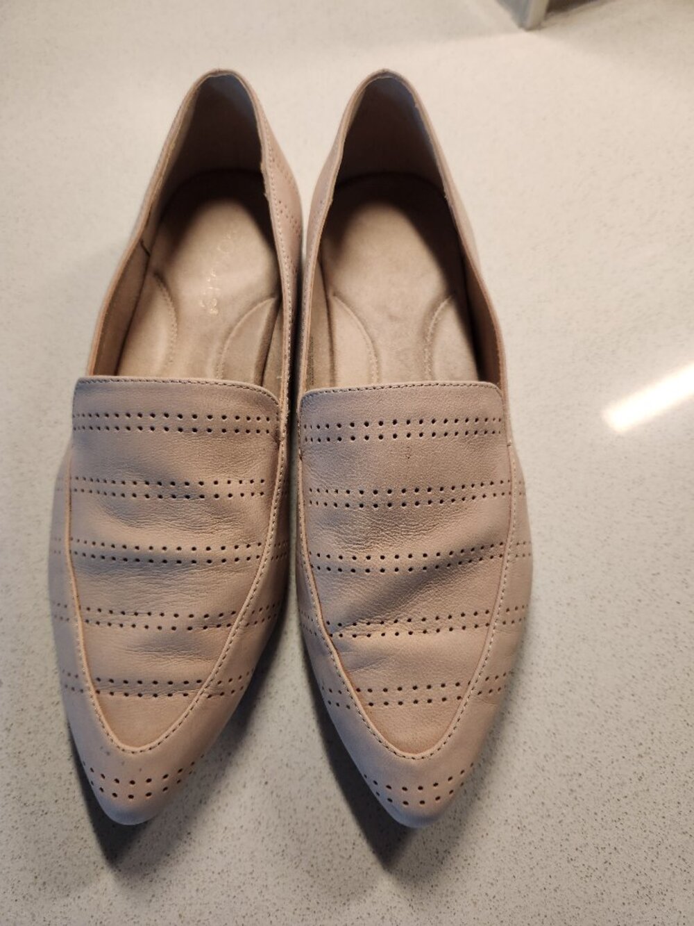 AEROSOLES Blush Suede GIRLFRIEND Point Toe Flats  Size 7.5B